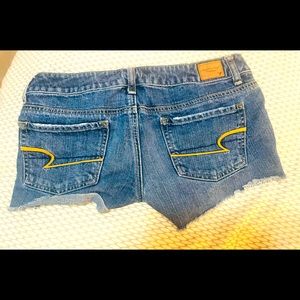 American eagle shorts size 4